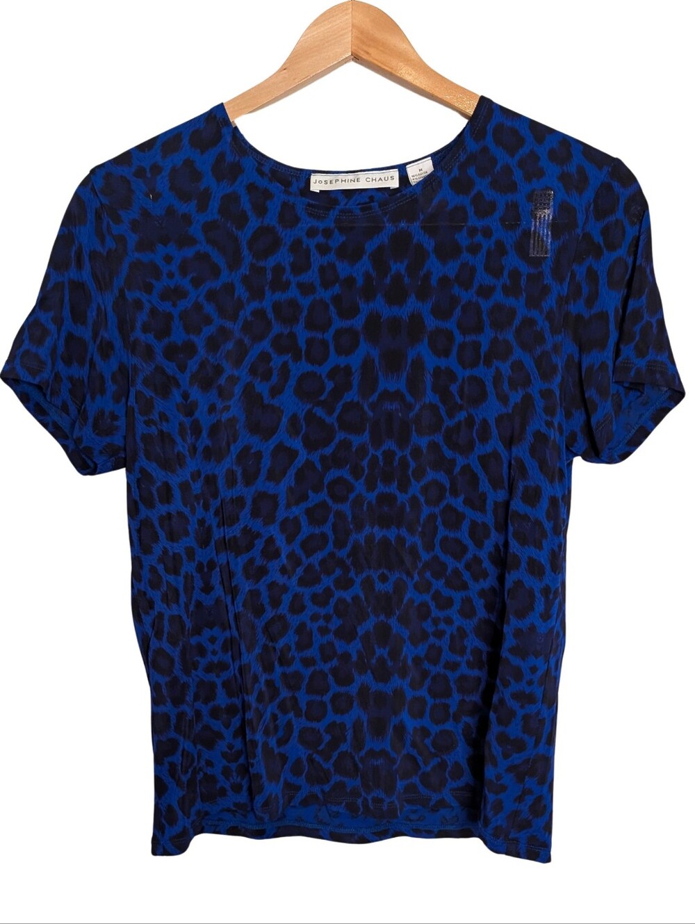 Josephine Chaus Leopard Print Short Sleeve Top. Size Medium